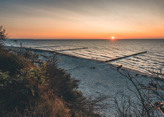 Sonnenuntergang im Gespensterwald an der Ostsee