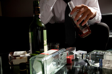 アルコール中毒のビジネスマン