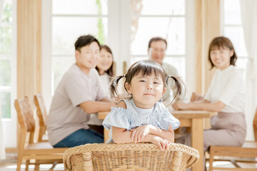 三世代家族 Wall Mural Wallpaper Murals Wallsheaven Takaco