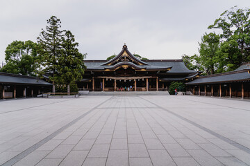 Fototapeta premium 寒川神社の境内