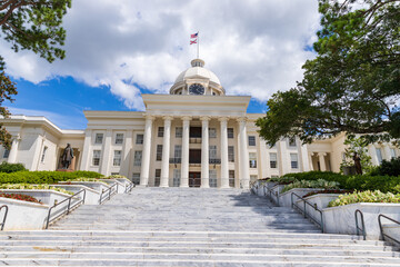 Fototapeta na wymiar Alabama State Capitol buildig in Montgomery Alabama