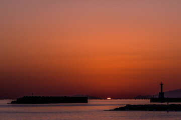 秋、燃えるようなだるま夕日を見に行こう！