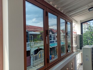 Styles of aluminum glass in the house