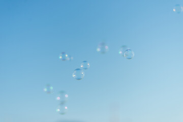 青空とシャボン玉