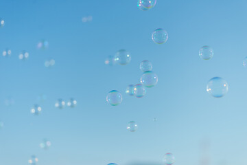 青空とシャボン玉