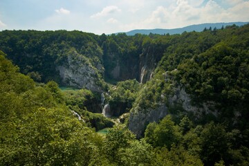 Fototapeta premium Cascades and waterfalls in the landscape of Plitvice Lakes National Park (Plitvička jezera), Croatia, southeast Europe, UNESCO World Heritage