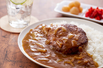 ハンバーグカレー