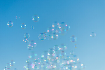青空とシャボン玉