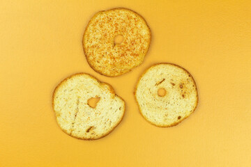 Round toasts of white bread
