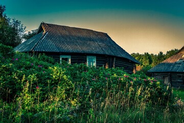 Obraz premium old farm house