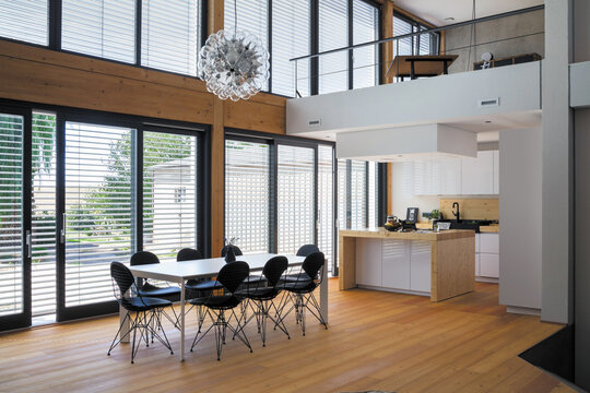 LOFT LUMINEUX AVEC MEZZANINE