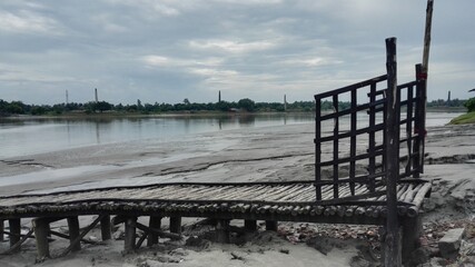 A day out at the riverside