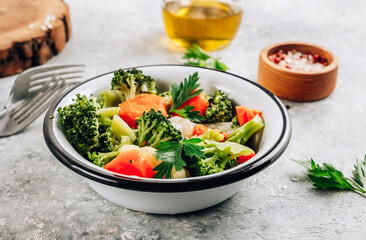 Steamed vegetables - broccoli,carrot and cauliflower