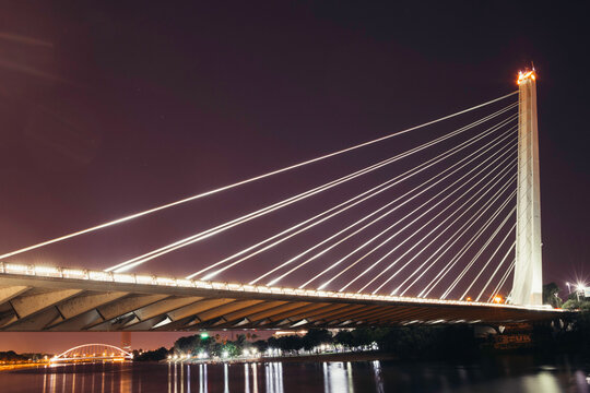 Puente Del Alamillo Sevilla Río Guadalquivir Viaje Turismo Andalucía Luces