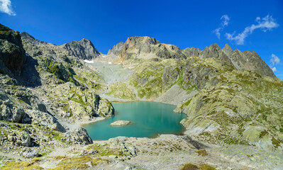 Panorama splendide sur le Lac Blanc et Le massif des aiguilles Rouge, Alpes de Haute-Savoie, Chamonix