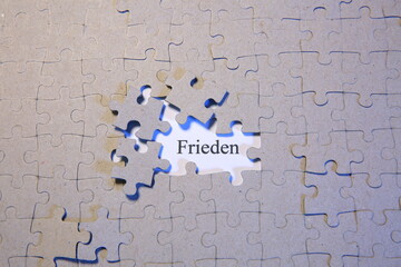 Puzzle - Themen der Zeitgeschichte - Grafik - Probleme - Lösungen