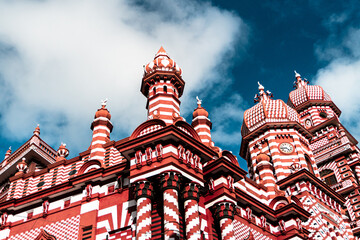 Red mosque, fabulous Arab architecture. © insomniafoto