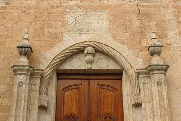 Fototapeta premium Detalle de la Iglesia Arciprestal de Santiago, Villena, Alicante