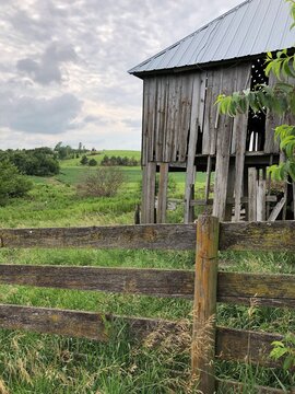 old barn in the countryside