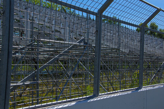 quiet racetrack