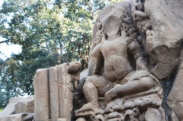 Fototapeta na wymiar ruin statue of shiva