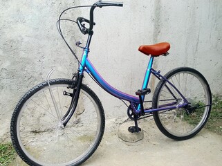 Fototapeta na wymiar old fashioned bicycle