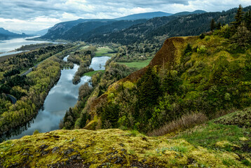 Scenic view of Columbia River flowing amidst landscape