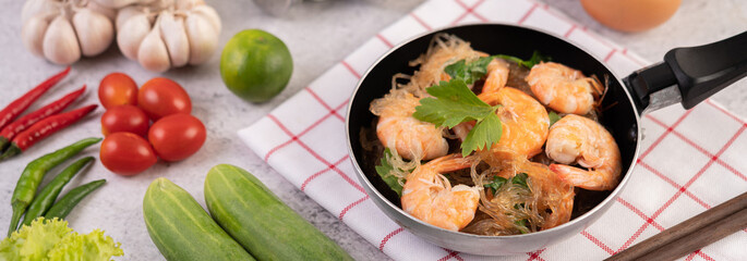 Baked Shrimp with Glass Noodles.