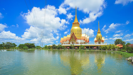 Naklejka premium Wat Phrong Akat Temple in Chachoengsao, Thailand.