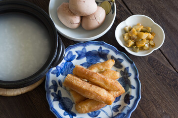 中華揚げパンの朝食