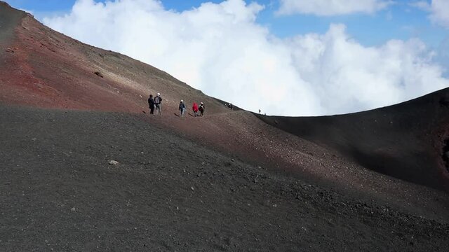 Etna - Panoramica dai crateri Barbagallo