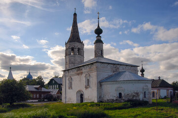 Fototapeta na wymiar St. Nicholas (Nikolskaya) church (1720-1739). Suzdal town, Vladimir Oblast, Russia.