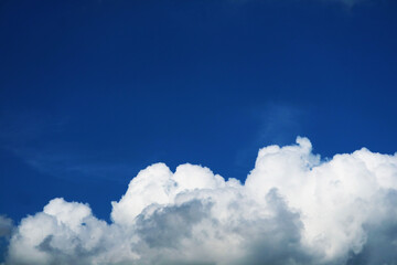 Naklejka na ściany i meble beautiful pure blue sky white cloud in the autumn and sunlight