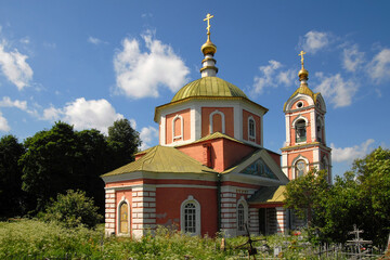 Fototapeta na wymiar Holy cross cathedral (Krestovozdvizhensky cathedral, 1795). Vyazniki town, Vladimir Oblast, Russia.