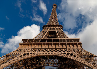 eiffel tower paris france