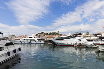 Fototapeta na wymiar Old town Cannes with Port Canto