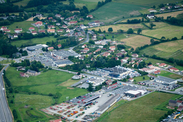 Fototapeta na wymiar Zone commerciale de CHARSAT - Guéret en Creuse