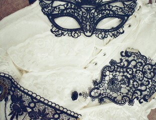 M&aacute;scaras e Corselet