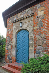 Neetze: Tür der spätgotischen St.-Willibrord-Kirche (13.Jh., Niedersachsen