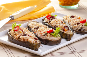 berinjela recheada e assada