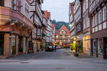 Obraz premium Altstadt von Hannoversch Münden mit ihren zahlreichen, historischen Fachwerkhäusern