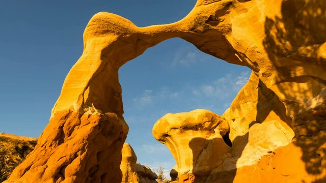  Time lapse of Metate Arch at Devils Garden in Grand Staircase Escalante National Monument in Utah