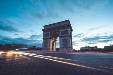 Obraz na płótnie Canvas Arc de Triumph at evening, Paris, France
