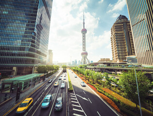 Naklejka premium road in Shanghai Lujiazui financial center, China