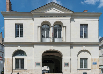 Obraz premium Town Hall, bourgueil, Loire Valley, France