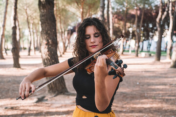 mujer violin