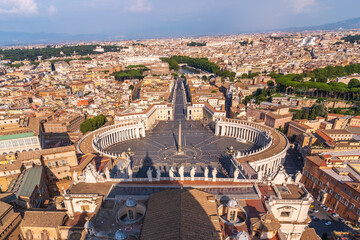 Fototapeta na wymiar St. Peter's Cathedral in Rome