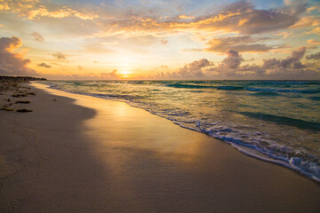 sunrise in caribbean beach © willymona