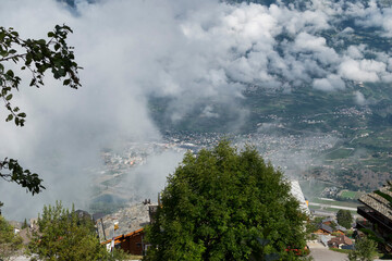 Nuage - ciel brouillard , montagne de Veysonnaz Suisse
