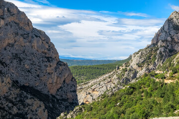 Fototapeta na wymiar Beautiful landscapes of the mountains and canyon of the Verdon gorge, Provence-Alpes-Côte d'Azur region, Alpes de Haute Provence, France